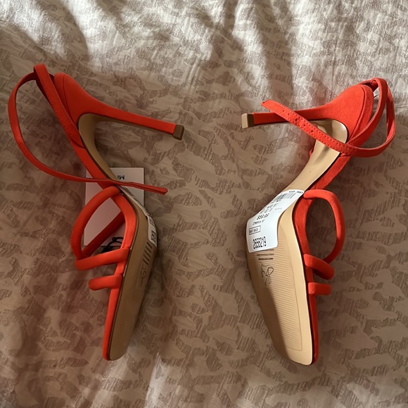 Mango BRT Red Ankle Strap Stiletto Heels - Picture 3 of 4